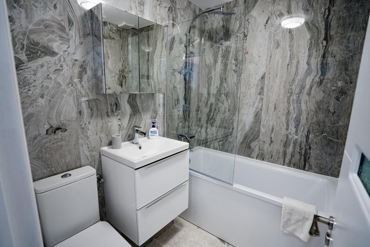 Gabi Apartament Suceava Exterior photo