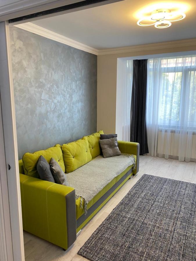 Gabi Apartament Suceava Exterior photo